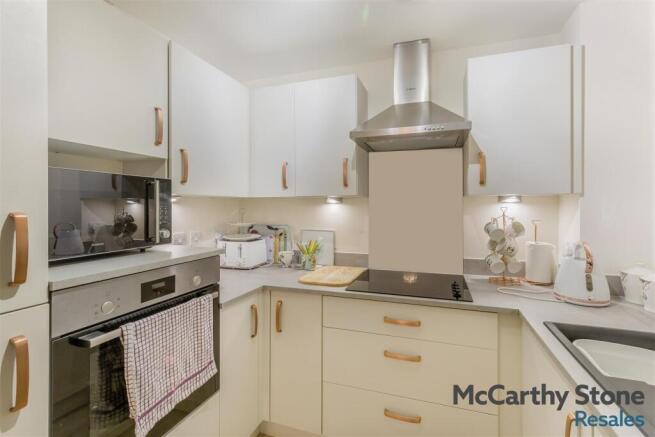 1 bed Apartment for sale Image 6