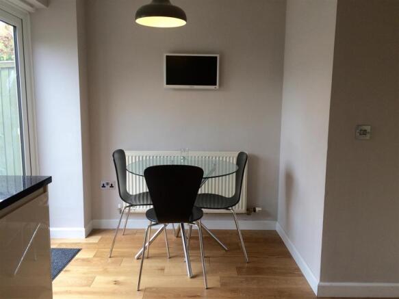 Newly Fitted Kitchen