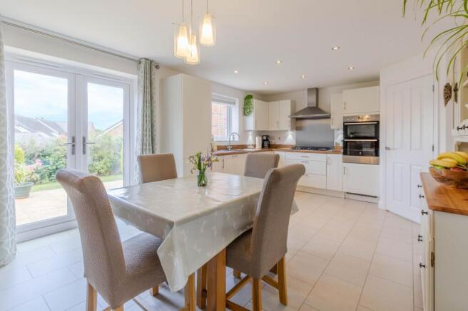 Kitchen / Diner