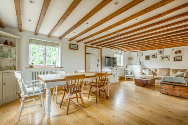 Dining/Sitting Room