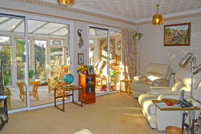 Sitting/Dining Room