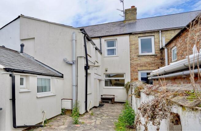 1-bed flat on East Street, Huntingdon., £160,000