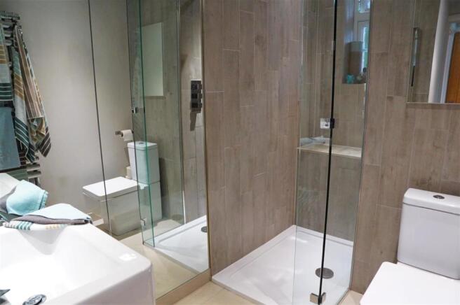 Two Inter-Connecting Shower Rooms
