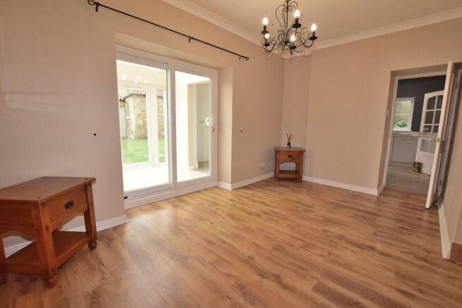 3 bed Detached to rent Image 9
