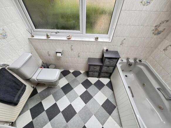 3 bed Detached for sale Image 10