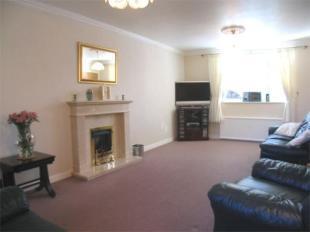 THROUGH LOUNGE