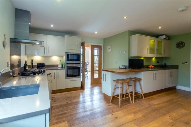 Spacious Kitchen