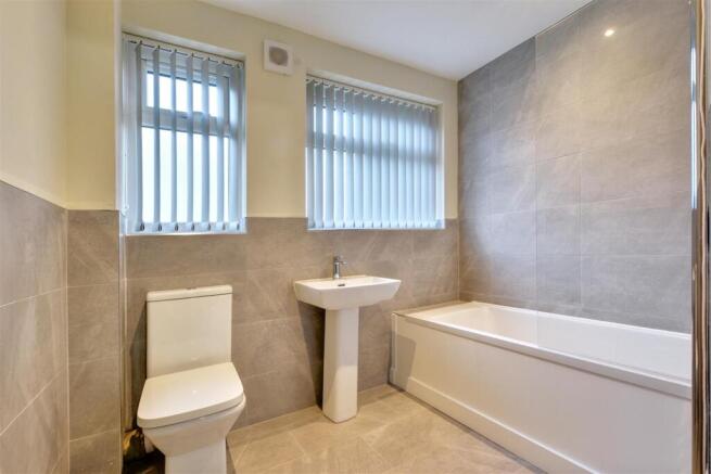 Bathroom_1.jpeg