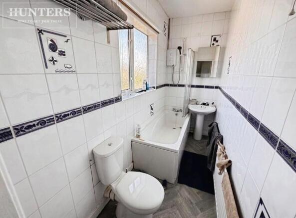 2 bed End of Terrace to rent Image 5