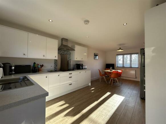 Kitchen d