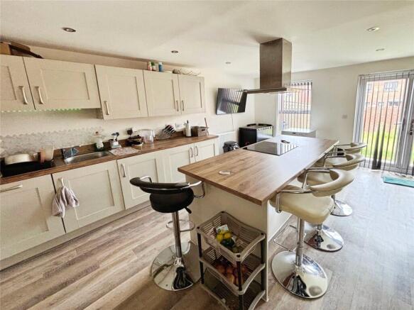 4 bed Terraced for sale Image 6