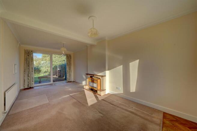 31 Hazelwood Close (3).jpg