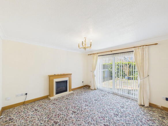2 bed Ground Flat for sale Image 6