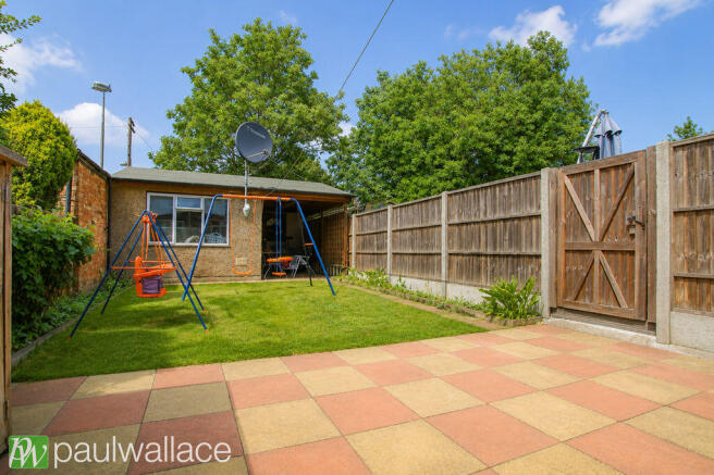 Kenmare Gardens, London | 1930's Extended Family Home | Off Street Parking & Outbuilding photo 4