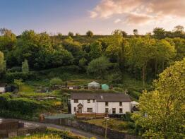 Emlyn Cottage, Old Colliery Road, Penclawdd, Swansea SA4 3FX