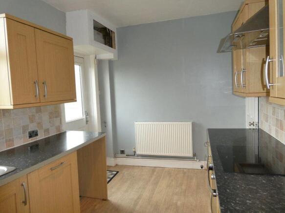 2 bed Terraced to rent Image 7
