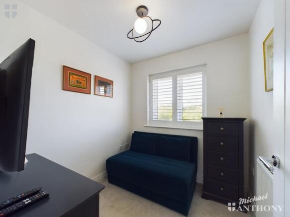 CAM03218G0-PR0347-STILL020