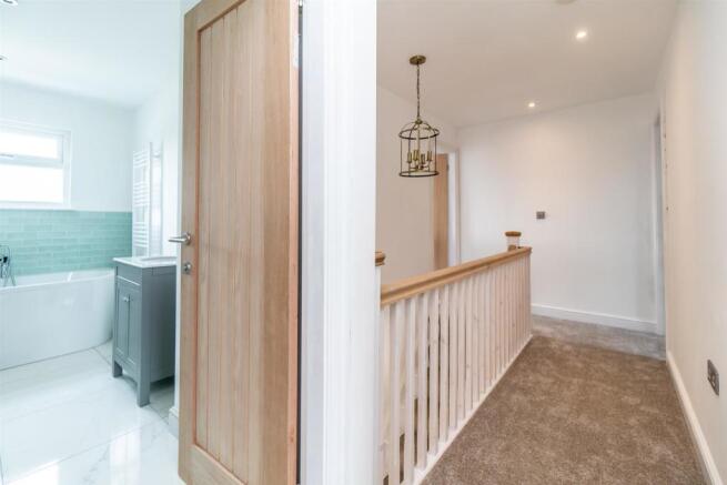 FIRST FLOOR ACCOMMODATION