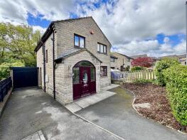 43, Delves Wood Road, Beaumont Park, Huddersfield HD4 7AS