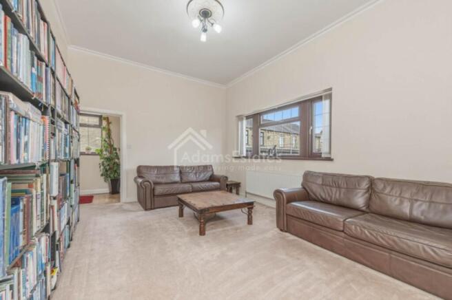 9 bed Detached for sale Image 11