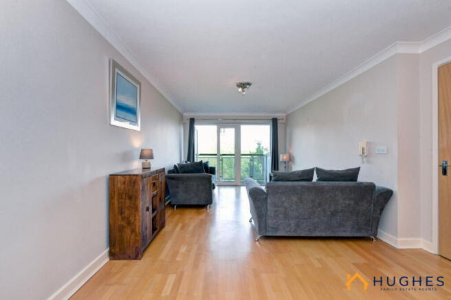 2 bed Apartment for sale Image 6