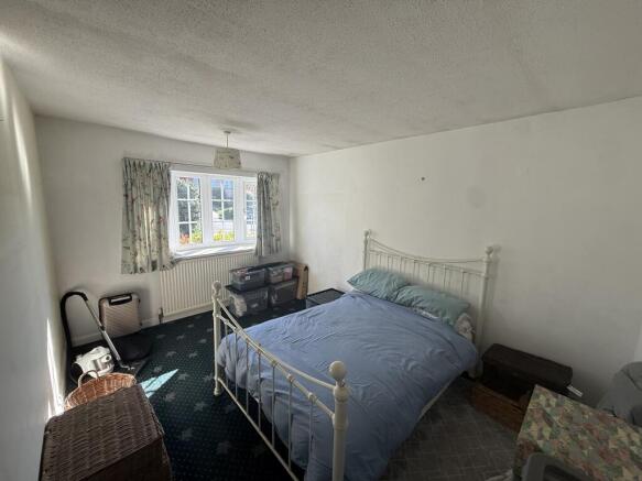 3 bed Bungalow for sale Image 10