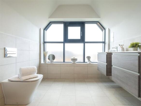 5 bed Detached for sale Image 6
