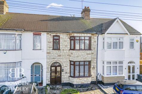 Clinton Crescent, Hainault, IG6
