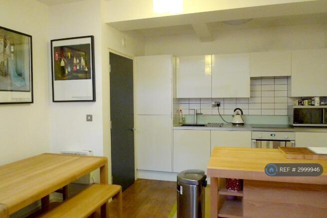 2 bed Flat to rent Image 7