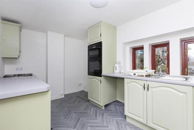 2 bed Cottage for sale Image 11