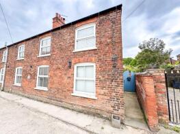 2, Old Plumtree Lane, Grimsby DN36 5QF