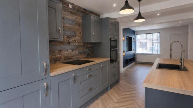 3 bed Terraced for sale Image 6