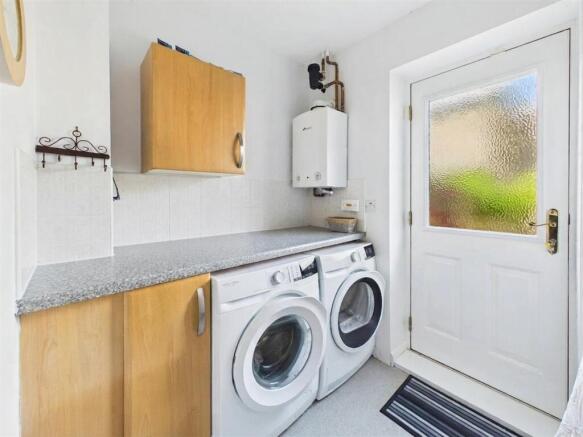 4 bed Town House for sale Image 10