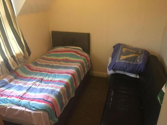 prestwood bed1.jpg