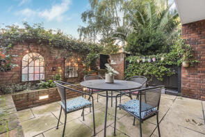 Flat 9, 12 Priory House, Rampayne Street, London SW1V 2QT
