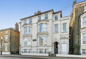 5, 28 30 Hereford House, Kent Road, Southsea PO5 3EW