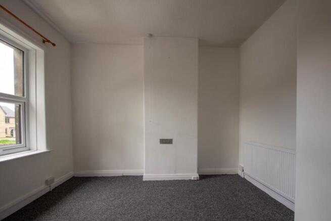 2 bed Terraced to rent Image 9