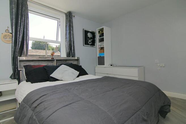 4 bed Terraced for sale Image 10