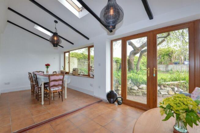 Dining Room 1.jpg