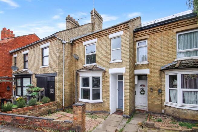 3-bed terraced on NN10, Wellingborough Road, Rushden, £200,000