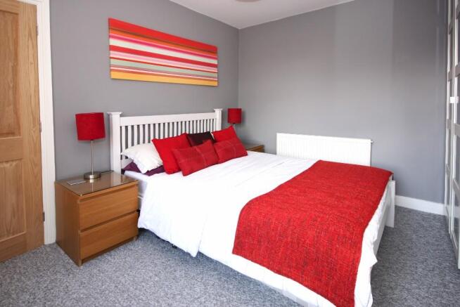 BEDROOM 2