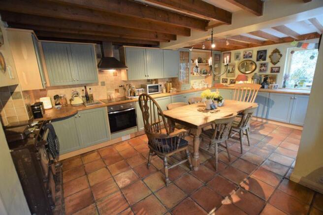 Kitchen/Breakf...