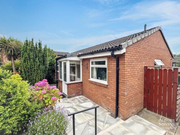 2 bed Bungalow for sale Image 11