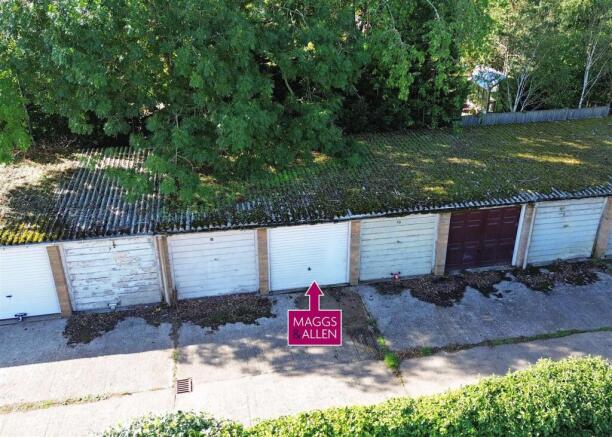 2 - Garage for Auction, Frenchay, Bristol.JPG
