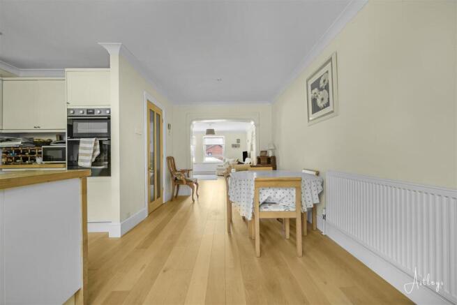 Kitchen/Breakfast Room