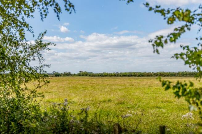 Swanholme (Stickney)-16