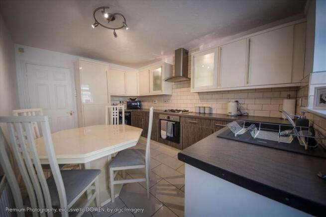Kitchen/Breakfast Room