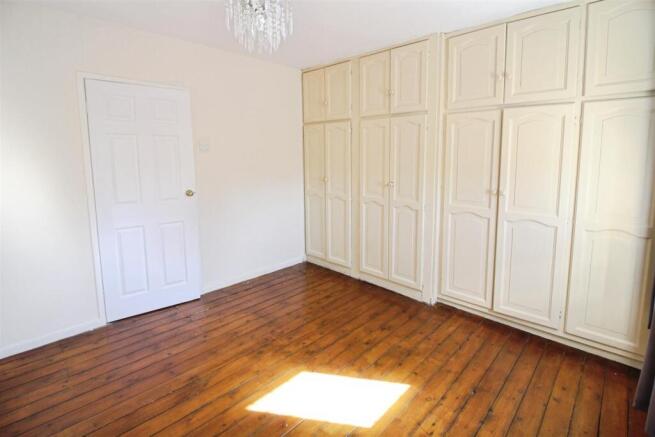 3 bed Semi-Detached for sale Image 9