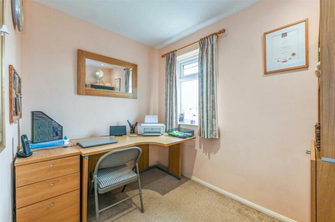 Bedroom/Study