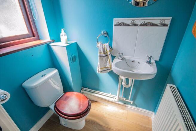 Cloakroom/WC